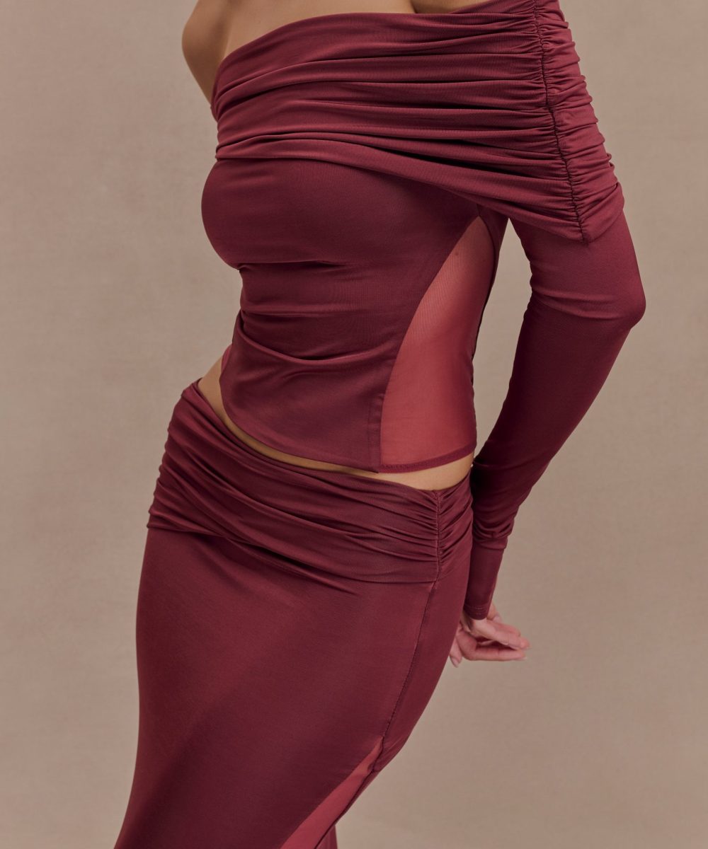 Judy Slinky And Mesh Off Shoulder Top - Wine