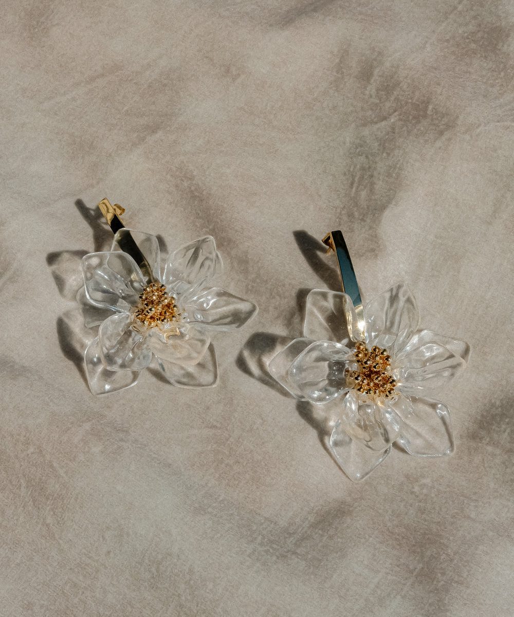 Naomi Acrylic Flower Earring - Gold